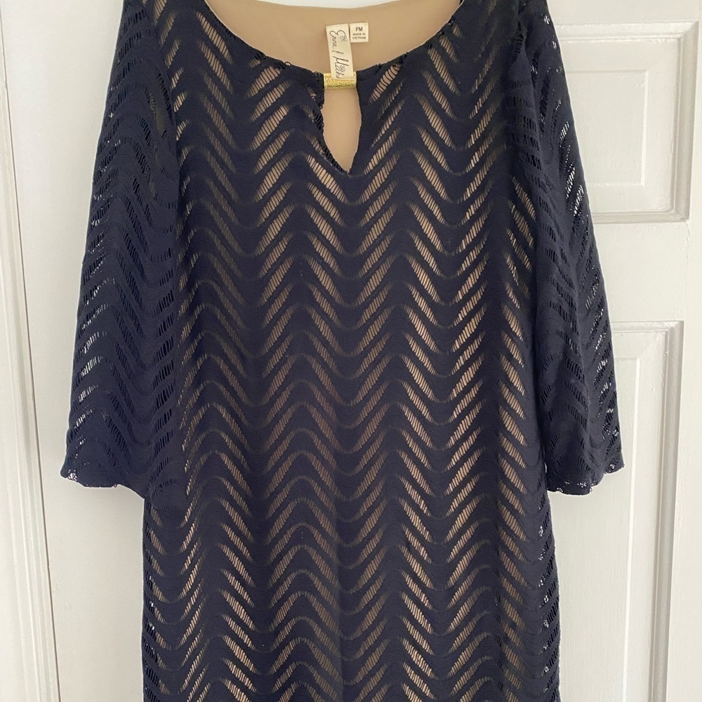 𝅺EMMA & Michele sz pm black dress with gold accent